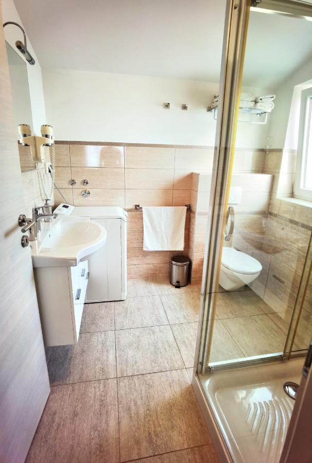 Guesthouse Olei Malinska Ngoại thất bức ảnh