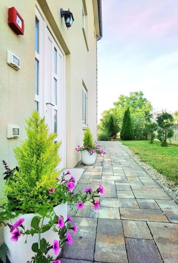 Guesthouse Olei Malinska Ngoại thất bức ảnh