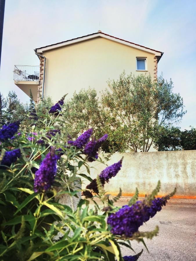 Guesthouse Olei Malinska Ngoại thất bức ảnh